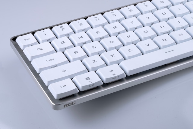 ASUS ROG Falchion ASUS ROG Falchion