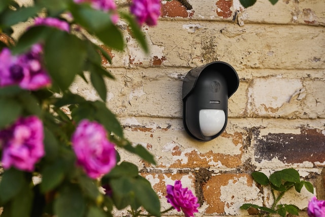 Yale utendørs bevegelsessensor Yale utendørs bevegelsessensor