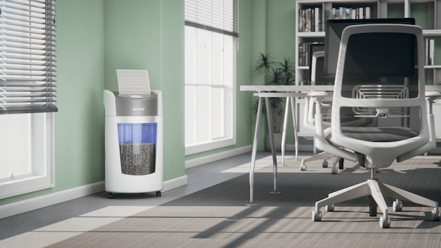 Leitz IQ OptiMax Office P5