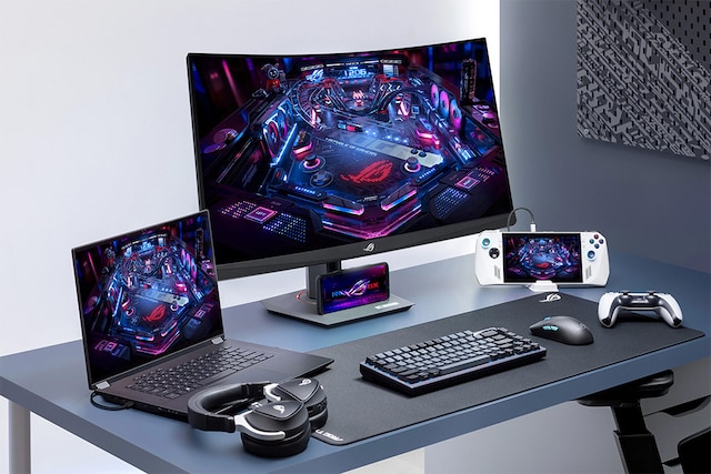ASUS 32" curved gaming monitor ROG Strix XG32WCMS
