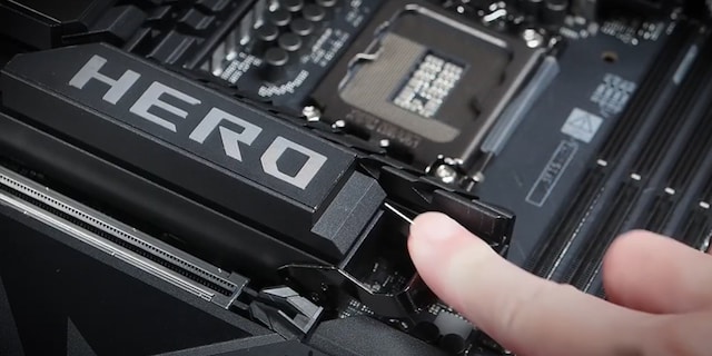 Z890 HERO
