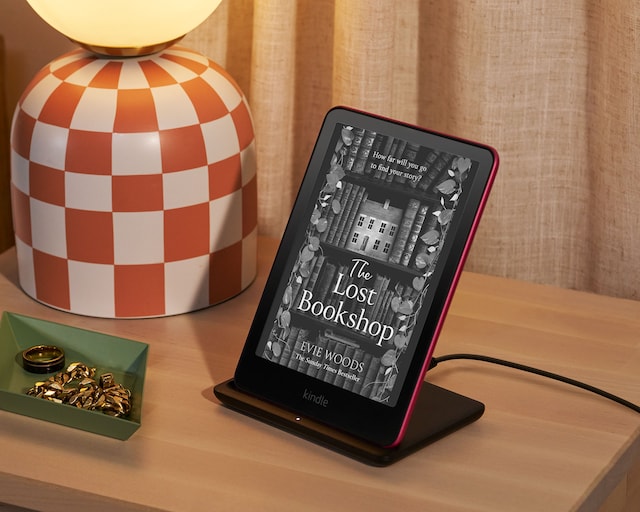 Wireless Charging Dock (sold separately) Wireless Charging Dock (sold separately)