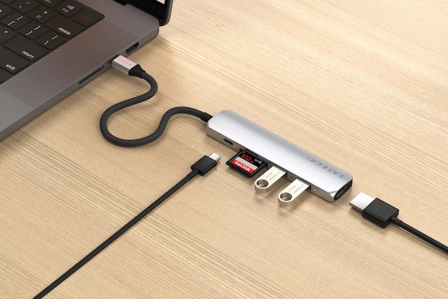 Satechi 6-i-1 Slim Multiport-dokking