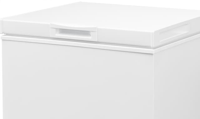 Praktisk design med nedsänkt handtag Praktisk design med nedsänkt handtag